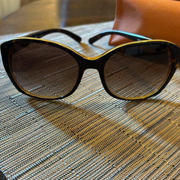 Tory Burch Tortoise Sunglasses - Picture 1 of 10